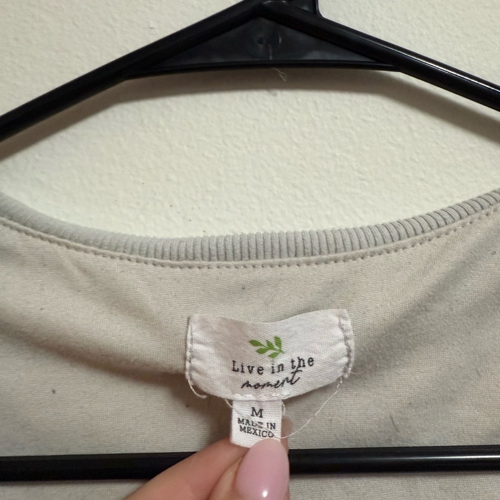 Women's Button-Front Ribbed Tank Top - Light Gray - Picture 2 of 3